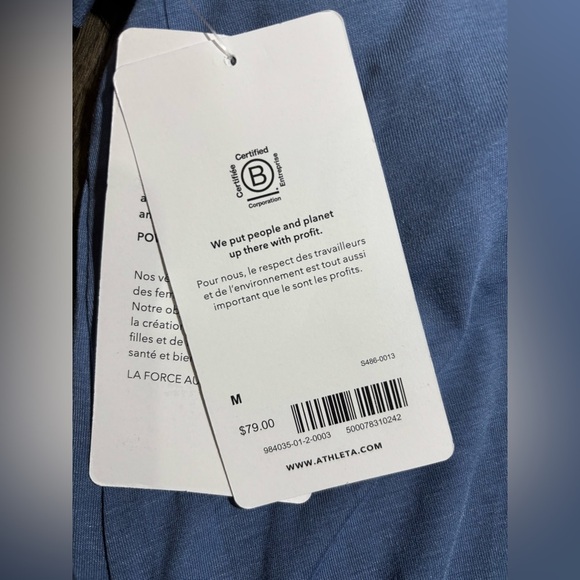 *NWT* Athleta Essence Support Top in blue - Picture 7 of 7
